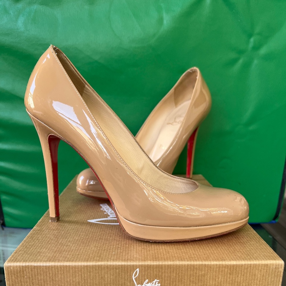 Christian Louboutin Nude Patent Pumps